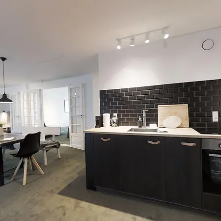 Churchill 2br By Daniel&jacob's