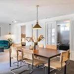 Churchill 2br By Daniel&jacob's