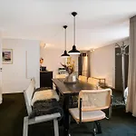 Churchill 2br By Daniel&jacob's