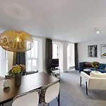 Churchill 2br By Daniel&jacob's *