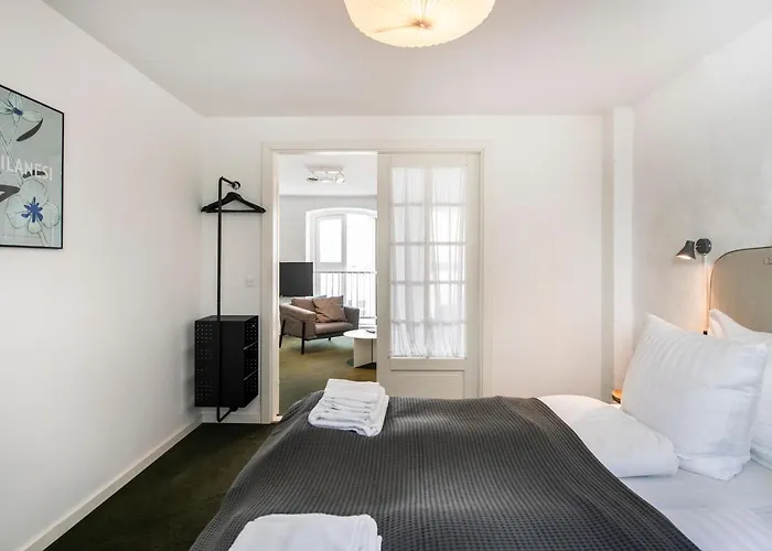 The Churchill By Daniel&jacob's Apartment