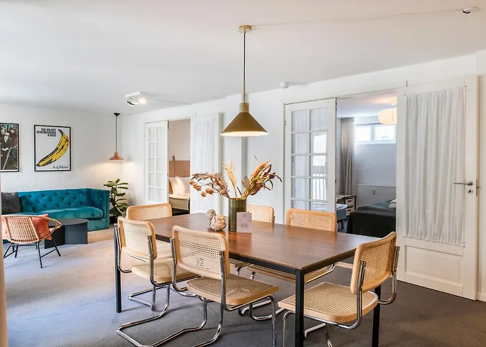 Churchill 2Br By Daniel&Jacob'S