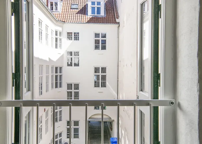 Churchill 2Br By Daniel&Jacob'S *