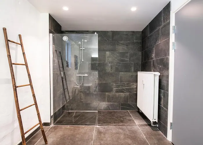 Churchill 2br By Daniel&jacob's *